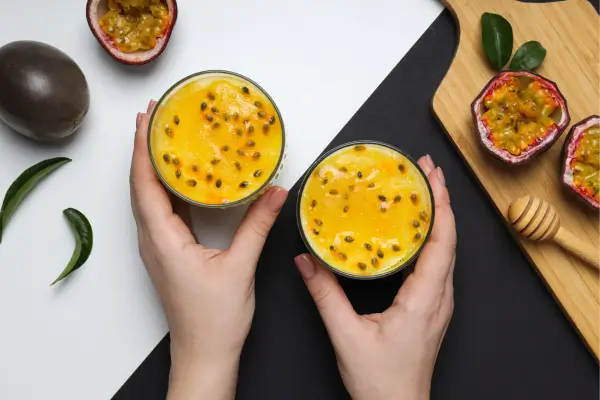 Maracujá Suco: Sabor, Saúde e Versatilidade em um Copo Tropical c2
