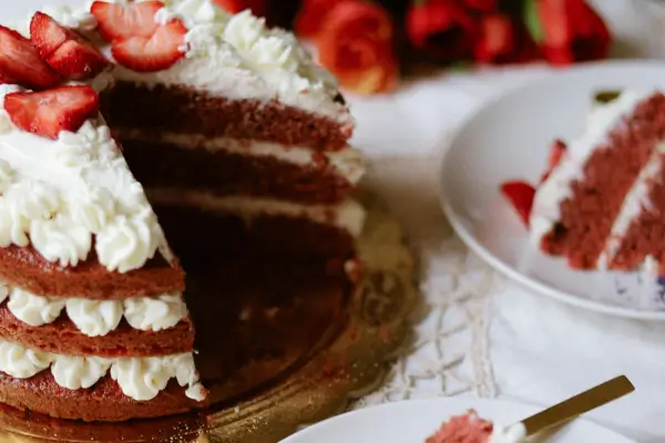 Bolo Morango Caseiro: Receita Completa com Cobertura Irresistível c2