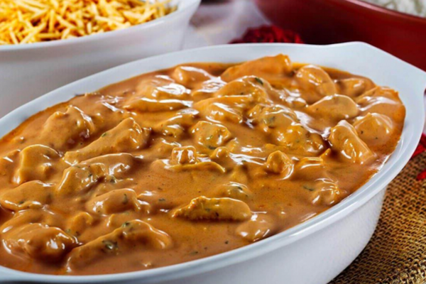Estrogonofe de carne: uma receita clássica, cremosa e irresistível para qualquer ocasião c2